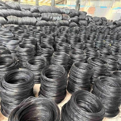 BWG18 Customized 18 Gauge Welded Wire Mesh Black Annealed Iron Wire For Fence Application Bending Cutting Services Available